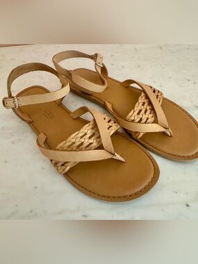 Toms “Lexie” Tan Braided Leather Ankle-Strap Sandals, Thong Style. New. Size 8